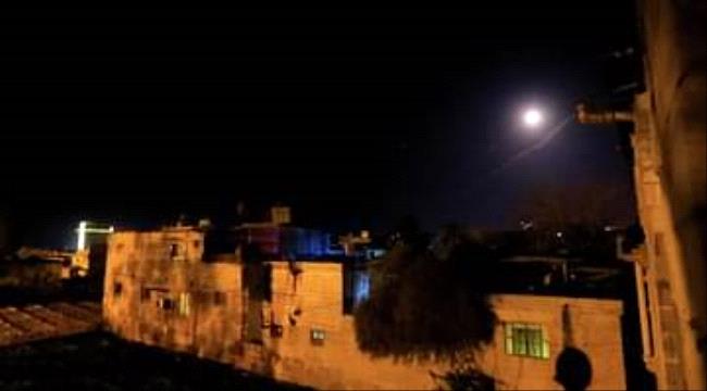 سوريا: الدفاعات الجوية تتصدى لصواريخ إسرائيلية في سماء حمص