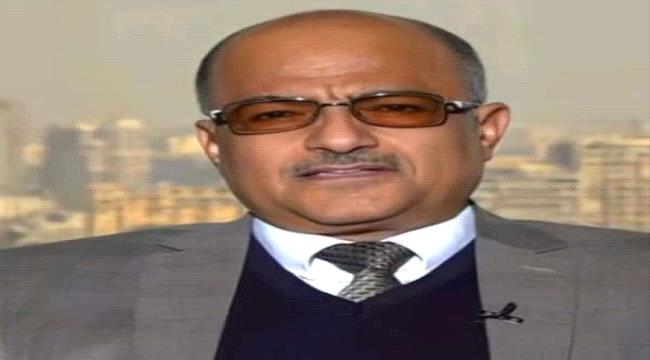 خبير عسكري : الحوثي يتظاهر كما لو أنه زعيم "كوريا الشمالية"