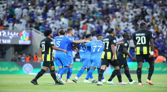 الهلال يحسم الكلاسيكو بثلاثية في مرمى الاتحاد ويبلغ نصف نهائي البطولة العربية