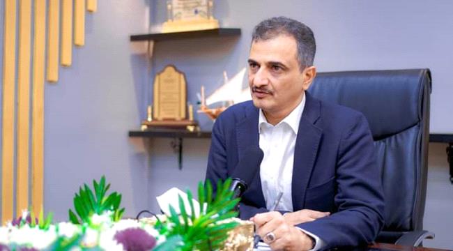 لملس يعزي الإعلامي "منصور صالح" بوفاة والدته