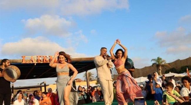 نقابة الموسيقيين تتبرأ من تصرفات راقصات الساحل الشمالي في مصر 