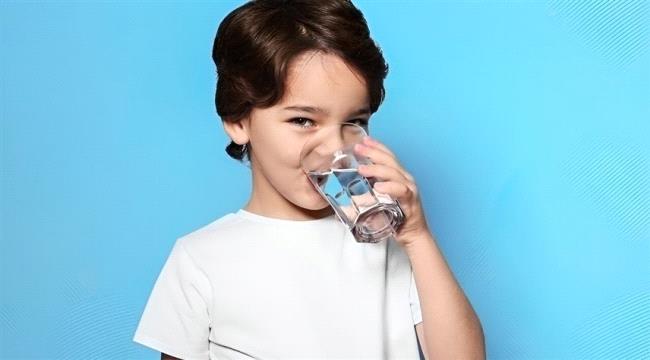 مياه الشرب في المدارس تحارب زيادة الوزن لدى الأطفال
