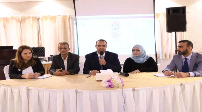 الزعوري يدعو منظمات الأمم المتحدة مجدداً لإيصال المساعدات والمنح المالية الى العاصمة عدن