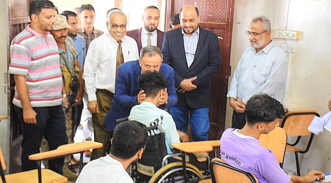 جامعة عدن تدشن امتحانات القبول لكلية الحاسوب وتكنولوجيا المعلومات