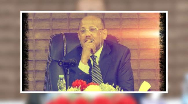 للمرة الأولى.. محافظ البنك المركزي اليمني يكشف "المستور" 