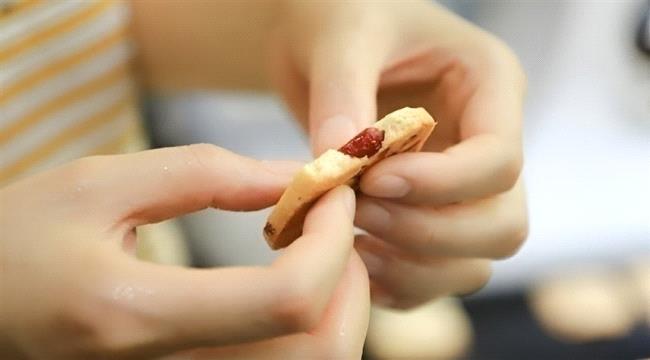 لماذا تزداد الرغبة في السكريات وقت المرض؟
