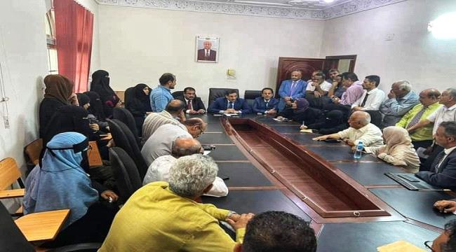 المسبحي: من يريد استنزاف موارد اليمن هو من يندد بقرار بن مبارك