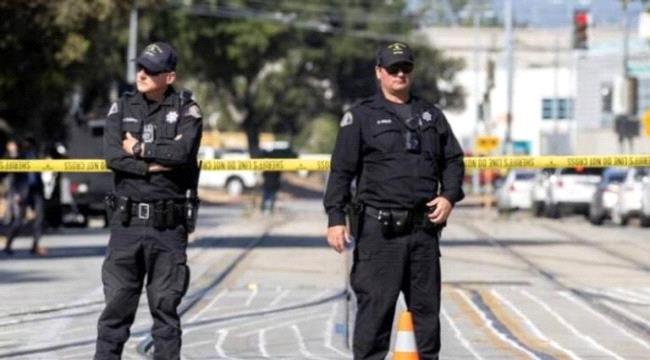طفل مسلح يحاول سرقة سيارة في وضح النهار