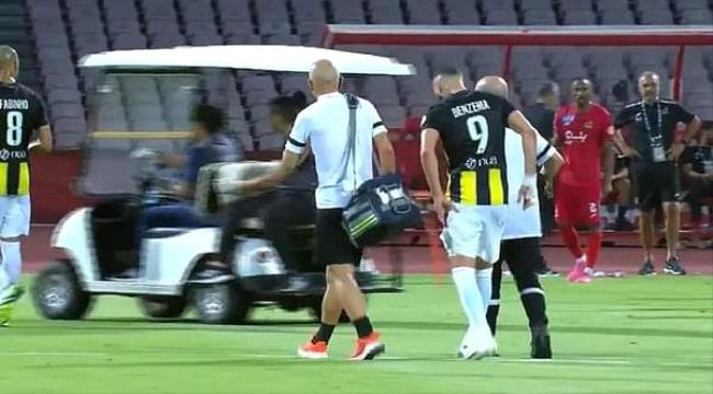 بنزيما يغادر مباراة الاتحاد والوحدة.. لهذا السبب "شاهد"
