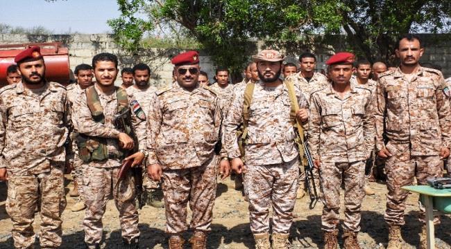 قائد اللواء الثالث عاصفة يشهد تخرج الدفعة الاولى إستطلاع حربي