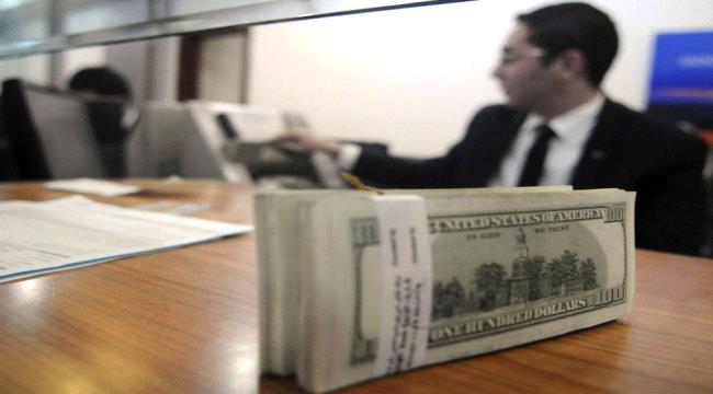 انتفاخ الديون والإجهاد المالي يراكمان المخاطر على الاقتصادات العربية