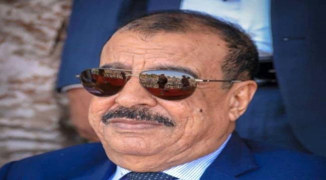 ابن بريك يُعزّي عضو الجمعية الوطنية الدكتور عمر باجردانه في وفاة والدته