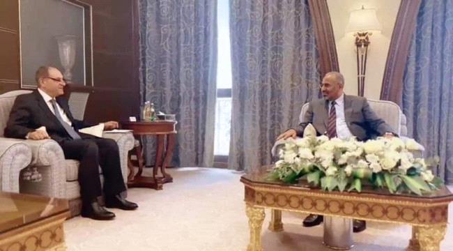 السعودية تعمل وفق مسارين في اليمن .. وأمام المجلس الانتقالي هذه المحددات
