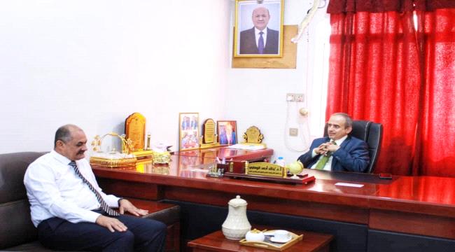 الوزير الوصابي يلتقي رئيس جامعة أرخبيل سقطرى