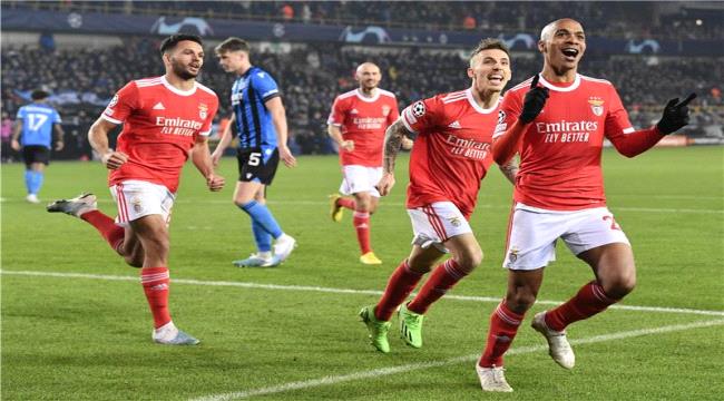 دوري أبطال أوروبا : بنفيكا يضع قدما في دور الثمانية