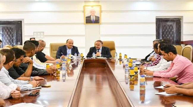لقاء مشترك يجمع بين وزارتي النقل والصناعة والتجارة والغرفتين التجارية والملاحية بعدن