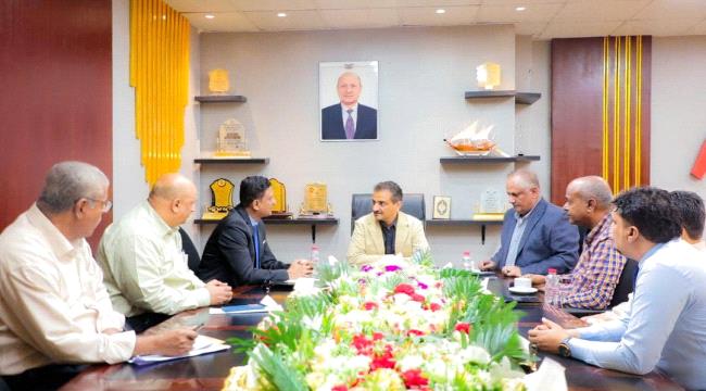 محافظ عدن يوجّه بالترتيب الجيد للنشاط الرياضي الرمضاني