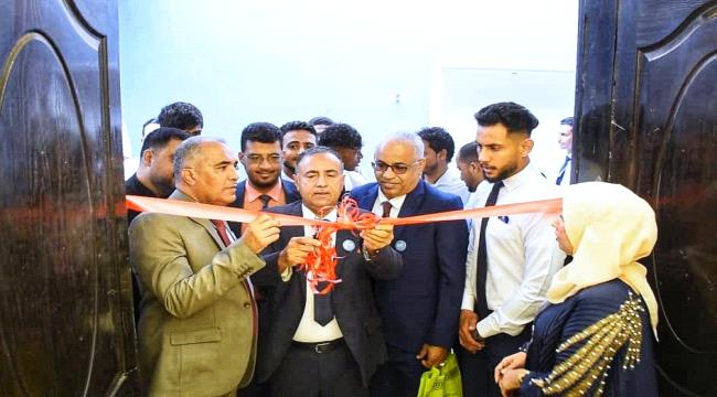 رئيس جامعة عدن يفتتح أعمال المؤتمر والمعرض الدولي السابع لطب الأسنان