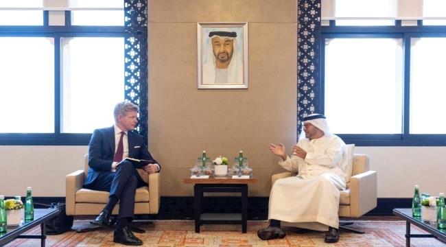 مستشار الرئيس الإماراتي يلتقي المبعوث الأممي إلى اليمن