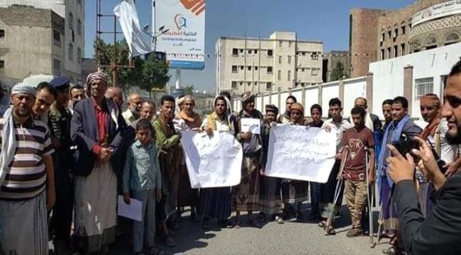 أمن تعز والسطو على شركة خاصة