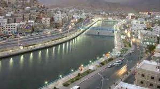 سطو مسلح على محل ذهب في حضرموت يتسبب بسقوط قتلى وجرحى
