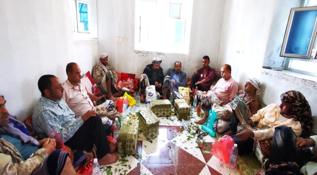 توافد جموع غفيرة إلى منطقة حبيل الجلب بالحصين لتقديم واجب العزاء لأسرة الفقيد عبد الفتاح 