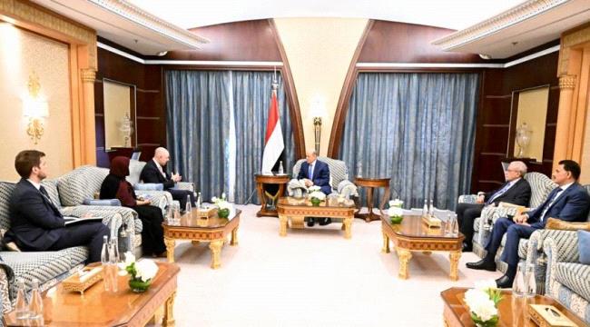 اليمن يشيد بدور المملكة المتحدة 