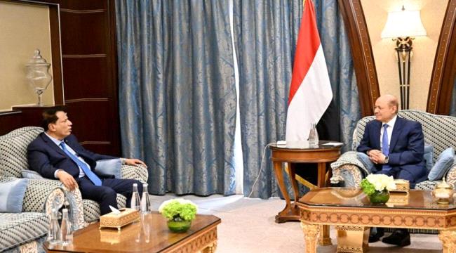 الرئيس العليمي يجتمع بمحافظ المهرة