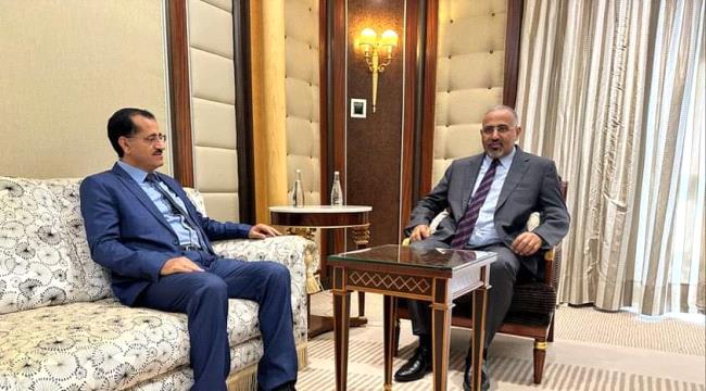 لقاءات مكثفة للواء عيدروس الزبيدي في الرياض