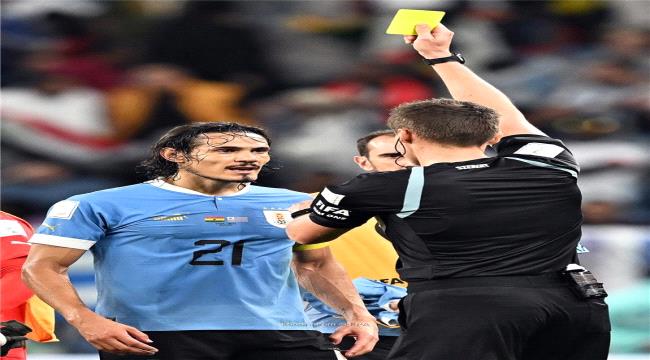 الفيفا يعاقب أوروجواي.. ويوقف 4 لاعبين بينهم كافاني