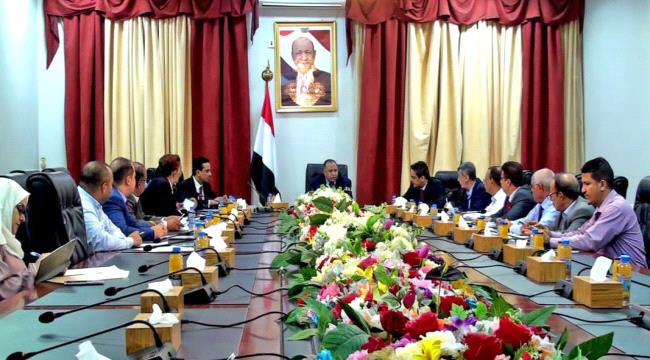 وزير الصناعة اليمني: الوضع الاقتصادي مطمئن والمخزون الاستراتيجي يكفي الى ما بعد رمضان 