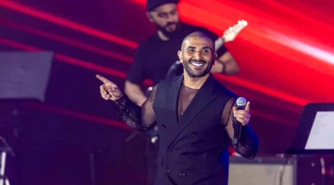 مشادة كلامية بين فنان مصري ومنظمة حفله تثير الغضب