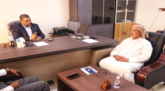 رئيس جامعة المهرة يستقبل عضو مجلس الشورى توكل ياسين 