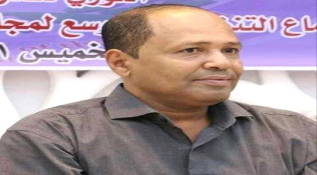 فؤاد راشد : البلد على حافة انهيار اقتصادي 