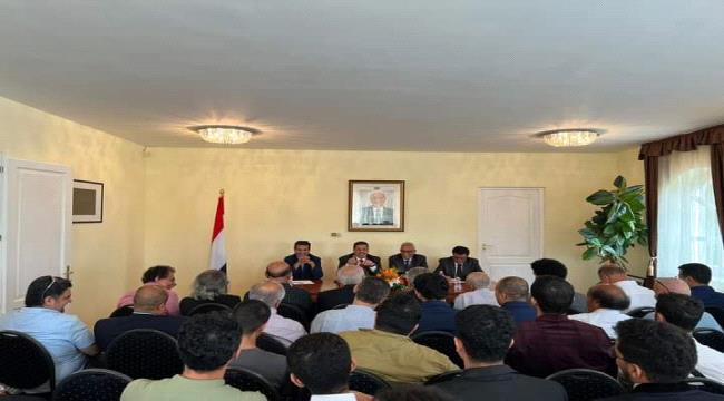 بن مبارك يطلع على أوضاع الجالية والطلاب الدارسين في المجر 
