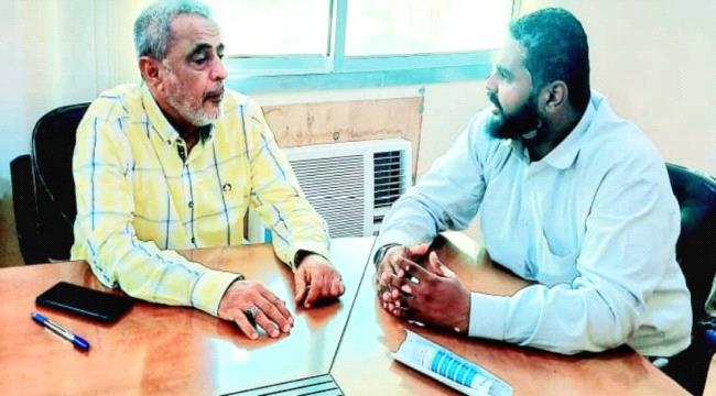 مدير عام الهجرة والجوازات يناقش مع "الصولبة" عدد من القضايا المتعلقة بعمل المكتب