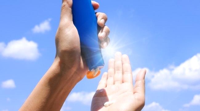 أخطاء عند استعمال الواقي من الشمس تسبب الشيخوخة المبكرة‎