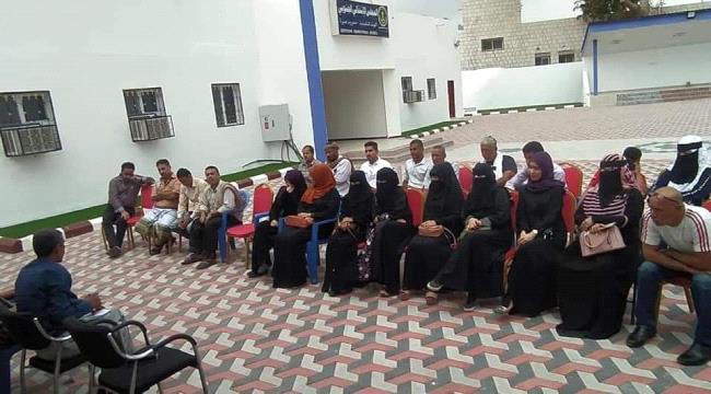 مطالبات بالتحقيق مع نزار سيف بشأن توزيع اضاحي العيد لأعضاء اللجان المجتمعية في صيرة