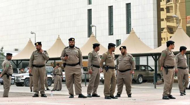 السعودية تعلن ضبط تشكيل عصابي احتال على أفراد وكيانات وهيئات