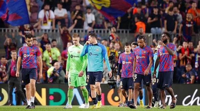 لهذا السبب.. يويفا قد يستبعد برشلونة من دوري أبطال أوروبا