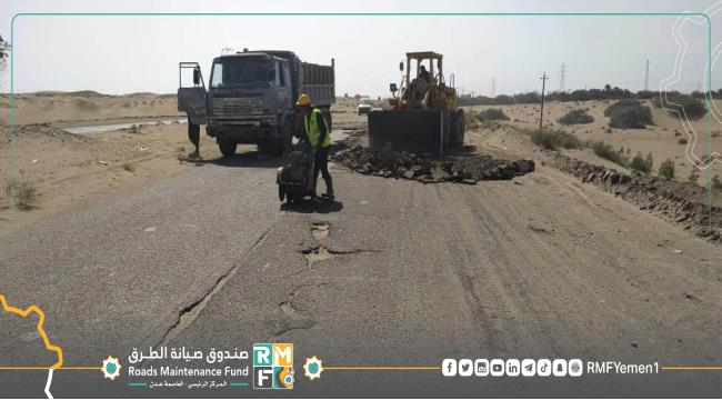 تواصل أعمال الصيانة الروتينية لخط الحسيني العند في لحج
