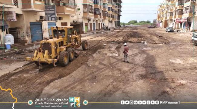 بدء الأعمال بالشارع الخلفي لمدينة إنماء في عدن 