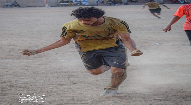 ثنائية القفعي تحمل طيور الممدارة إلى الدور الثاني من دوري الهوكي الرمضاني