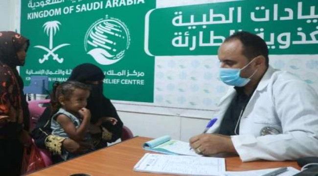 خدمات إنسانية تقدمها العيادات الطبية المتنقلة في مدينة "الخوخة"