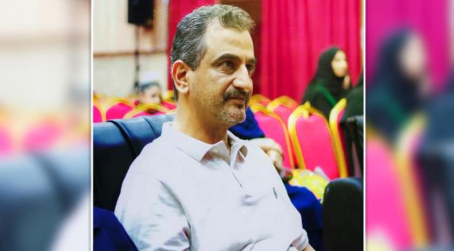 لملس يعّزي مختار النوبي في وفاة والده