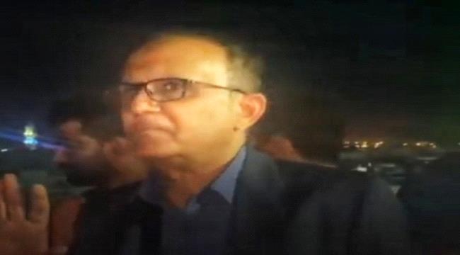 السفير اليمني يلتقي المواطنين العالقين في بورتسودان..ماذا قال؟