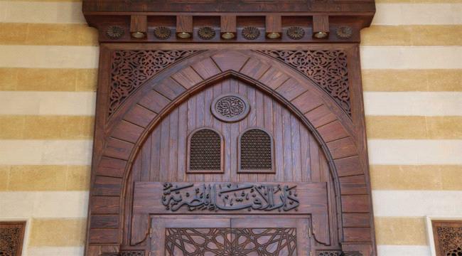 ما الحكم الشرعي لنشر تفاصيل الحياة على منصات التواصل؟