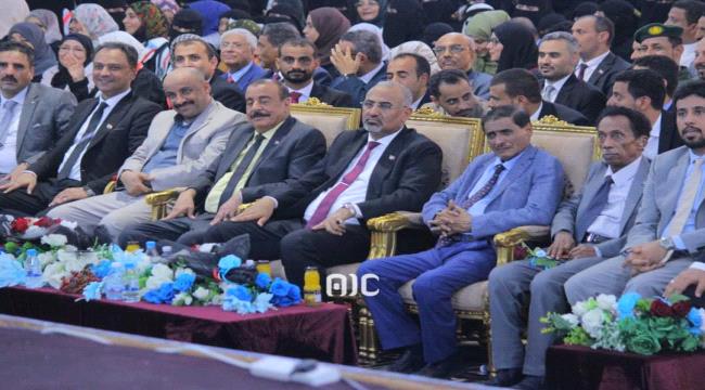 الزبيدي والبحسني يصلان إلى الرياض
