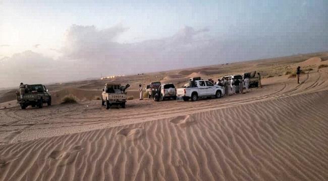 قبائل ال قزعة عبيدة بمأرب تطالب بوقف نهب الثروات النفطية بمنطقتهم