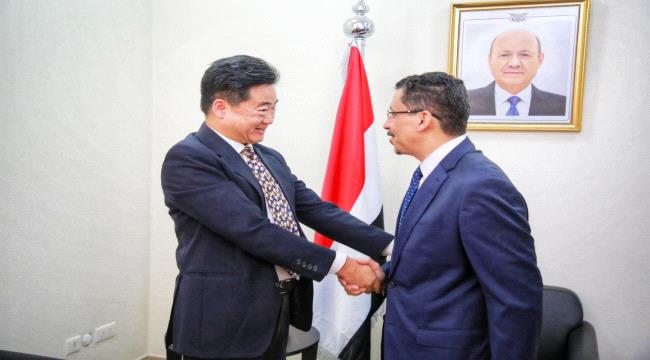بن مبارك يبحث مع القائم بأعمال السفارة الصينية سبل تعزيز وتطوير العلاقات الثنائية